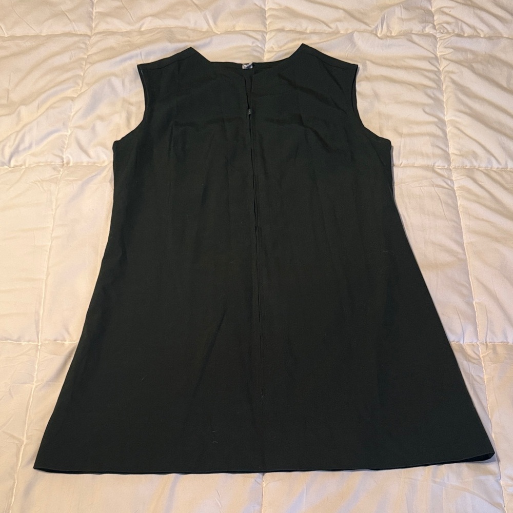 Sleeveless Black Dress